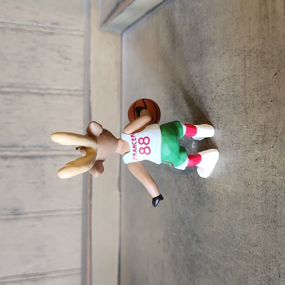 Vintage Hallmark Keepsake Ornament Reindeer Champs 3rd Collector's Series 1988 - Picture 3 of 7